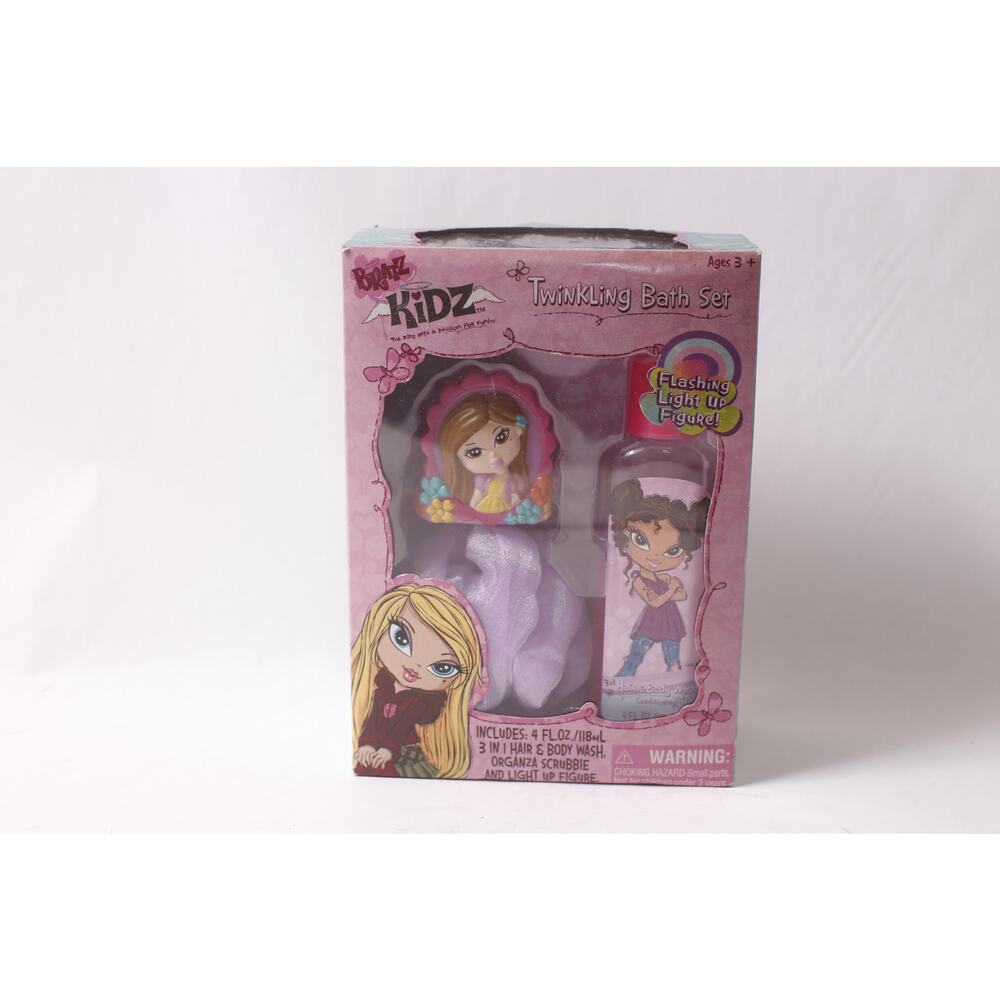 Bratz Kidz Twinkling Bath Set with Flashing Light Up Figure ~ 260331-WH 1049